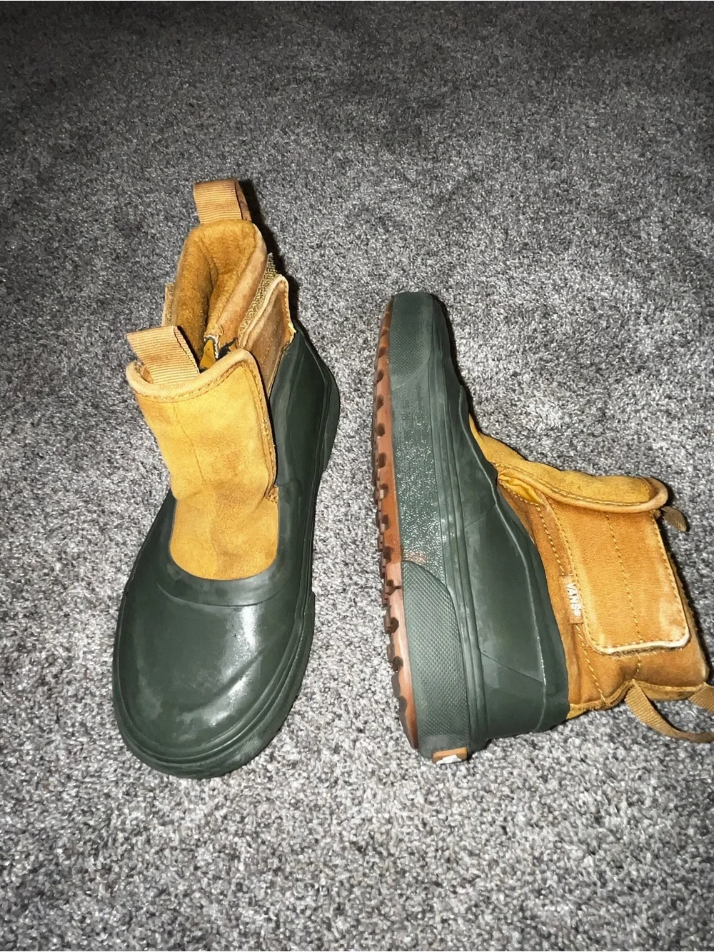 Vans mte galoshes boots warm winter or rain sz j3 kids